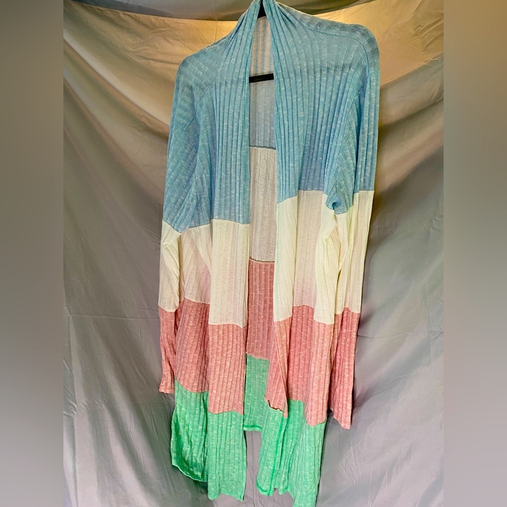 Haptics by holly harper thin cardigan with pockets 2x fits more like 1X